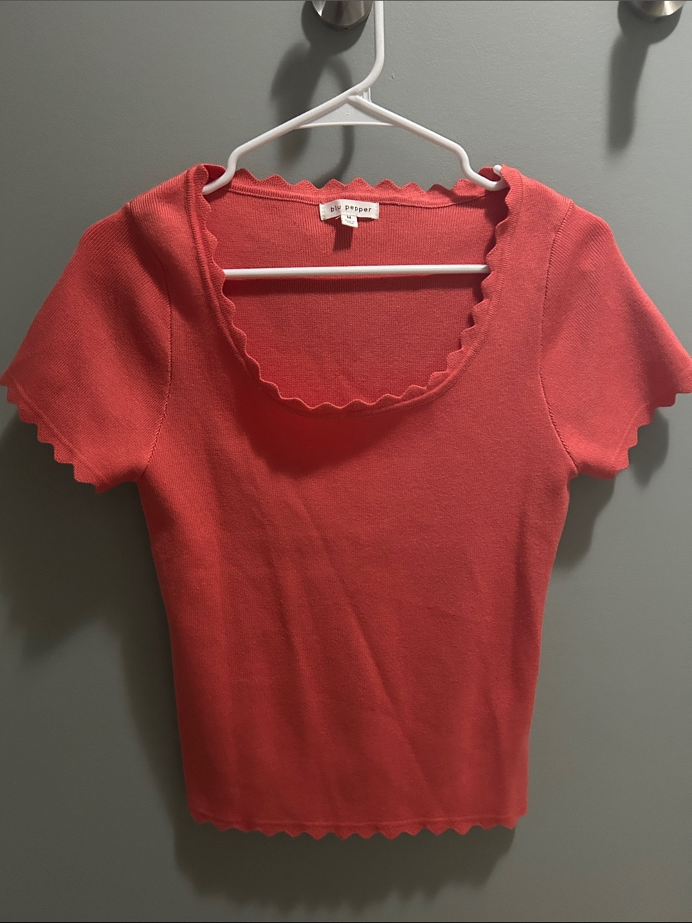Blu Pepper Coral-Red Scallop-Trim Knit Top